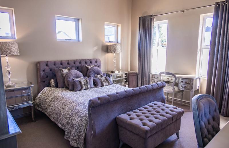4 Bedroom Property for Sale in Kingswood Golf Estate Western Cape